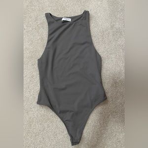 Aritzia Babaton 90s Contour Bodysuit